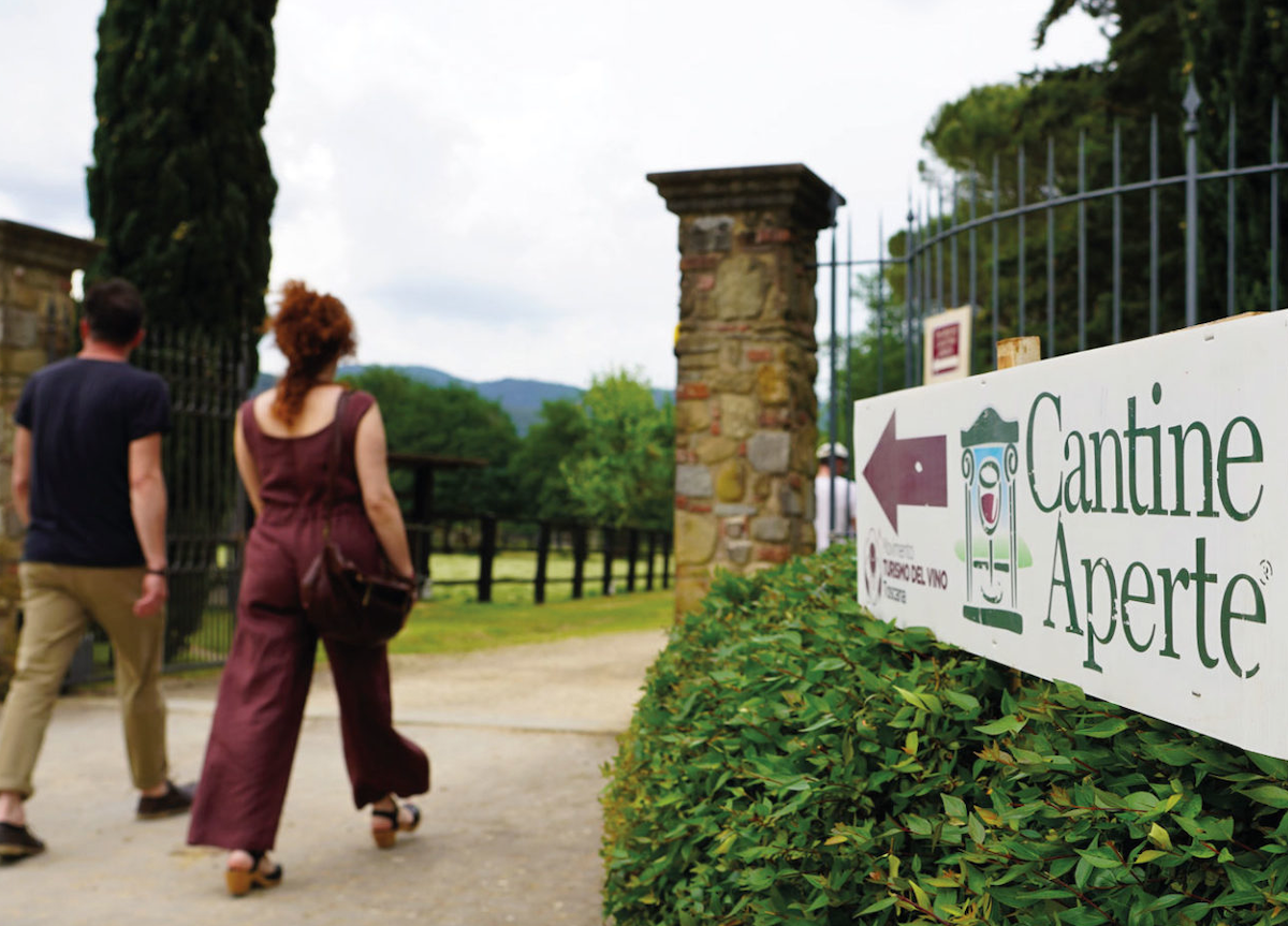 A Cantine Aperte 2023 si brinda ai 30 anni del Movimento Turismo del Vino